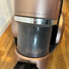 東芝　TOSHIBA　掃除機の画像