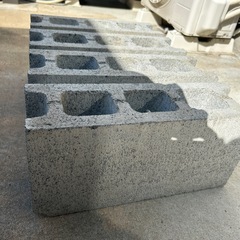 コンクリートブロック4個の画像