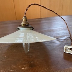 アンティーク ミルクガラス ランプシェードの画像