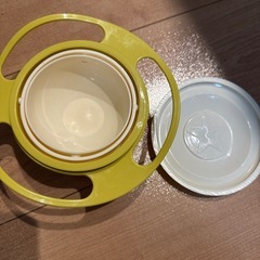 ベビー用 おやつケース（こぼれにくいタイプ）の画像