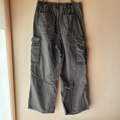 他商品セット購入で値引き！ GU　カーゴパンツ　Lサイズの画像