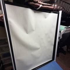 80インチ プロジェクター スクリーンの画像
