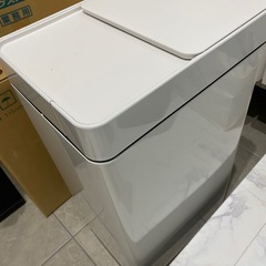 オムツ用ゴミ箱 じ自動開閉の画像