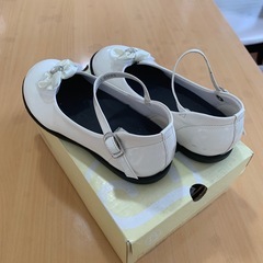 子供用白靴の画像