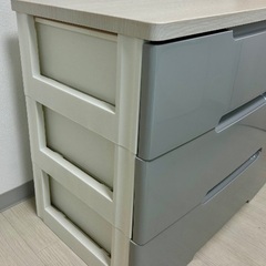 3段　キャビネットの画像