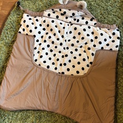 歩行器とケープの画像