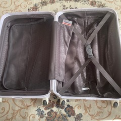 お取引済み
キャリーバッグの画像