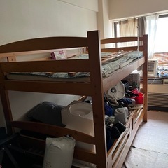 木製二段ベッドの画像
