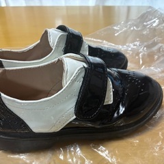 フォーマルシューズ22cmの画像