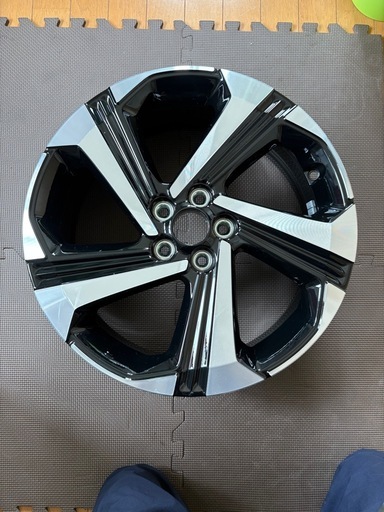 トヨタ　ライズ　純正ホイール1本