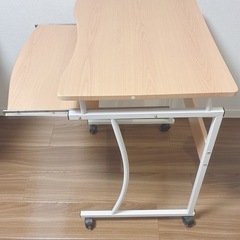 PCデスク
の画像