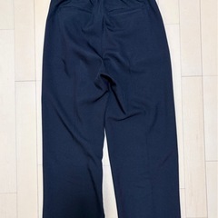 ローリーズファーム　黒パンツ　センタープレスパンツ　セミワイド　ストレート　MMの画像