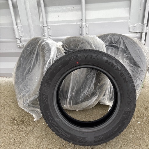 205/60/R16 スタッドレスタイヤ4本　超バリ山