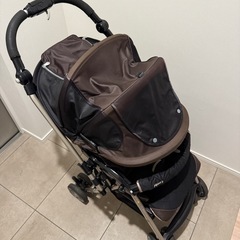 ベビーカー　コンビの画像