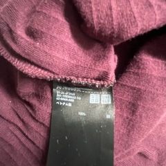 カットソー　UNIQLO 小豆色　半袖の画像