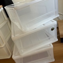 衣装ケースの画像