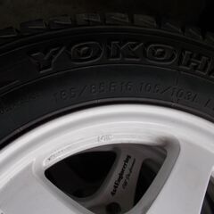 ホイール 4x4エンジニアリング ブラッドレーV　スタットレスヨコハマタイヤ　185/85R16の画像