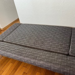 ソファーベッドの画像