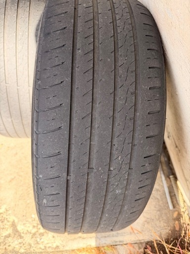 車のパーツ タイヤ、ホイール