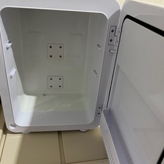 みミニ冷蔵庫の画像