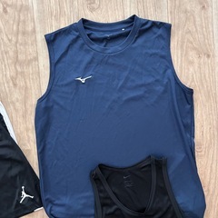 ４点セット　ジャージ　トレーニング着　　パンツ　ランニングの画像