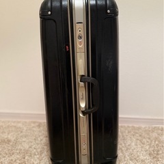 スーツケースの画像