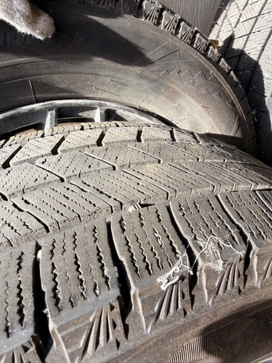 215/65R16 VRX3