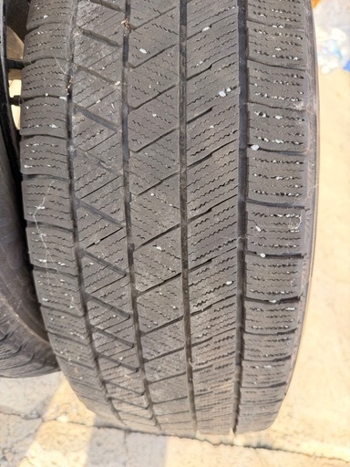 215/65R16 VRX3