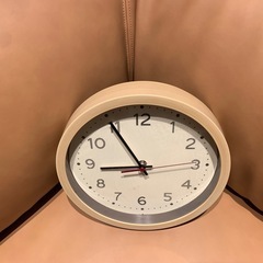 木製 掛け時計 アナログ 25cm 静音 おしゃれ ナチュラル インテリア壁掛け時計 ベージュ2の画像