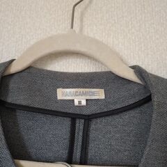 ノーカラージャケット 2点 グレーとパープルの画像
