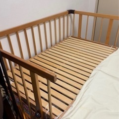 ファルスカ　ベビーベッドの画像