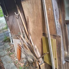 逗子 無料あげます 木材 角材 焚火 暖炉 ストーブ キャンプファイアー たきぎ 枝  WOOD 木工 家具 木片 自然木 抜根 倒木 丸 テーブル 作る 組み立て まき 伐採 固形 木質燃料 ボイラー BBQ バーベキュー 切り株 キャンプファイヤー 燃焼 荒材 桜 版画 薪 燃やす 日曜大工 工作 板材 板料 端材 DIY 棚材 角材 建築 ガーデン 木せん ブロック 建材 箱ソロキャンプ 材 構造材 内装材 建具 燃料 木炭 燃料 木箱 差し上げます 大木 彫刻 オブジェ 木像 木っ端 ウッドの画像