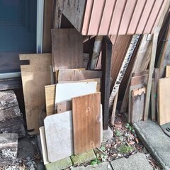逗子 無料あげます 木材 角材 焚火 暖炉 ストーブ キャンプファイアー たきぎ 枝  WOOD 木工 家具 木片 自然木 抜根 倒木 丸 テーブル 作る 組み立て まき 伐採 固形 木質燃料 ボイラー BBQ バーベキュー 切り株 キャンプファイヤー 燃焼 荒材 桜 版画 薪 燃やす 日曜大工 工作 板材 板料 端材 DIY 棚材 角材 建築 ガーデン 木せん ブロック 建材 箱ソロキャンプ 材 構造材 内装材 建具 燃料 木炭 燃料 木箱 差し上げます 大木 彫刻 オブジェ 木像 木っ端 ウッドの画像