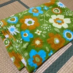 毛布 花柄の画像