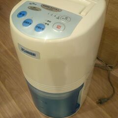 除湿器。美品。たっぷり取れますの画像