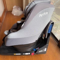 Aprica チャイルドシートの画像