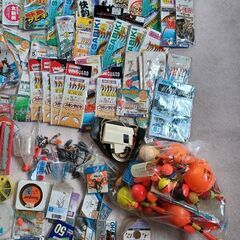 激安、古い釣具　とにかくいっぱいの画像