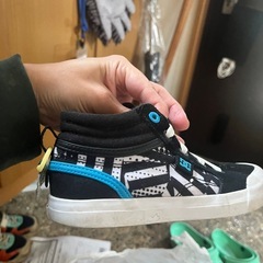 18センチ　子供　靴の画像