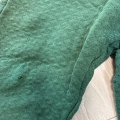 ユニクロ　90cm パジャマ　キルトの画像