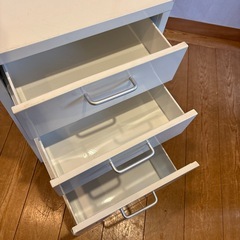 スチール3段キャビネット　白　の画像