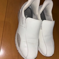 手を使わず履ける❗️ナースシューズの画像