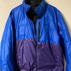 Nike ダウンジャケット ナイキ リバーシブル　サイズLの画像