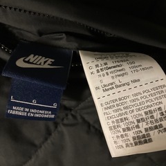 Nike ダウンジャケット ナイキ リバーシブル　サイズLの画像