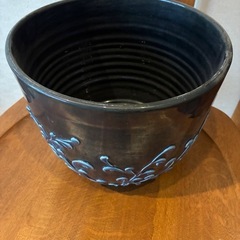 🌹大きめ陶器プランターカバー　鉢カバー　大小2個セット　入れ子可能　ガーデニング🌹の画像