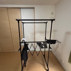 洗濯物干しの画像