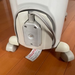 DeLonghi オイルヒーター dragon3 ホワイト　ぼぼ未使用の画像
