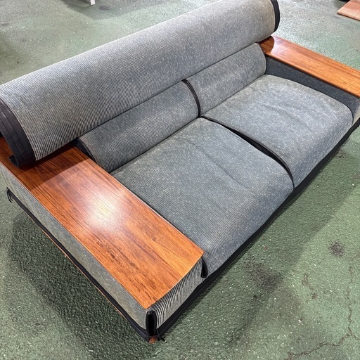 カリモク　2人掛けソファー