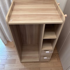 キャスター付きラックの画像