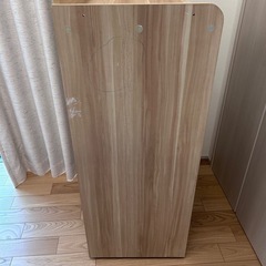 キャスター付きラックの画像