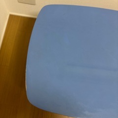 ネコ脚テーブルの画像